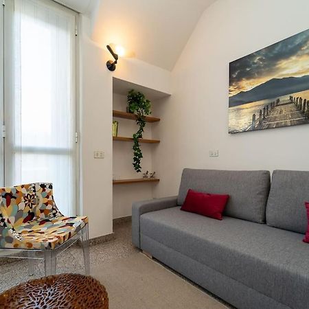 5 Giornate Apt Con Terrazzo E Garage Privato Mailand Exterior foto