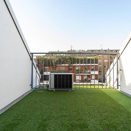 5 Giornate Apt Con Terrazzo E Garage Privato Mailand Exterior foto