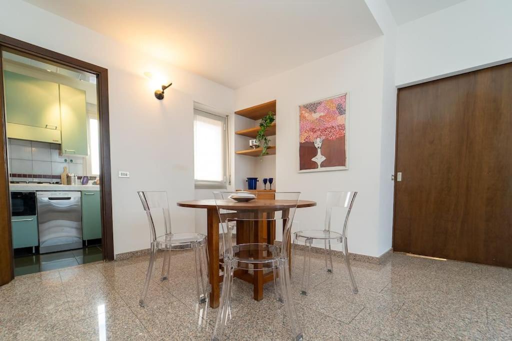 5 Giornate Apt Con Terrazzo E Garage Privato Mailand Exterior foto