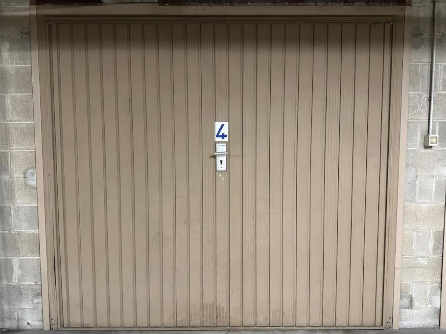 5 Giornate Apt Con Terrazzo E Garage Privato Mailand Exterior foto